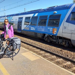 train and bike. Bike & Train Drôme provençale avec Nature Bike Provence à Orange